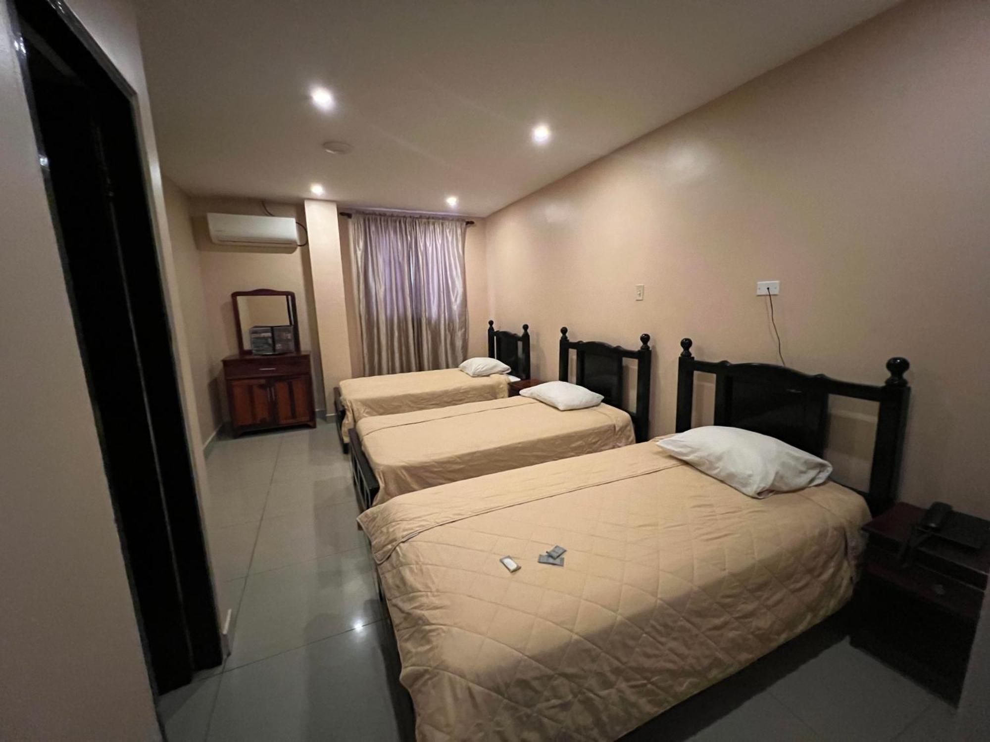 La Cubana Hotel & Suites Colon Ngoại thất bức ảnh